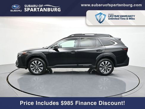 Used 2023 Subaru Outback Limited image 4