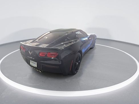 Used 2015 Chevrolet Corvette Stingray Coupe image 8