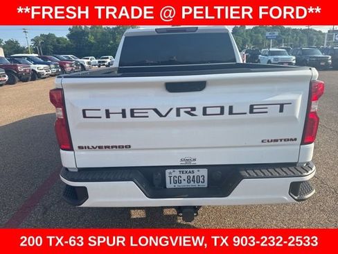 Used 2020 Chevrolet Silverado 1500 Custom w/ Custom Value Package image 17