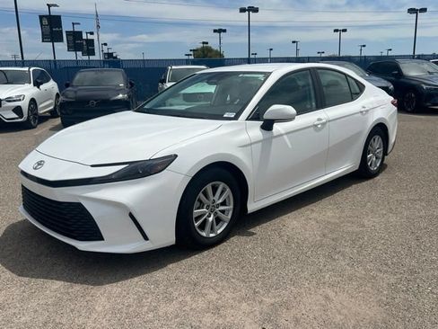 Used 2025 Toyota Camry LE FWD image 7