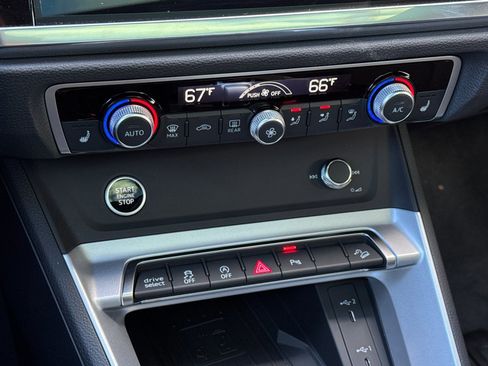 New 2025 Audi Q3 2.0T Premium image 17