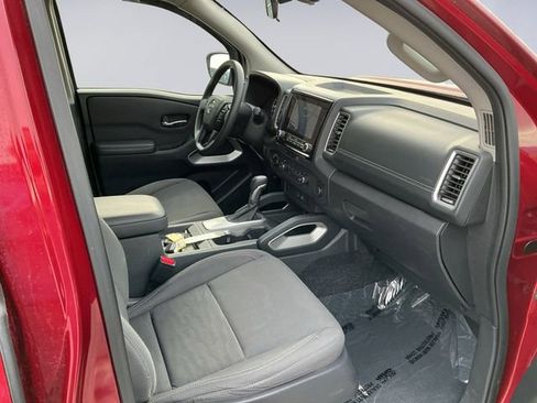 Used 2023 Nissan Frontier SV AWD/4WD image 15