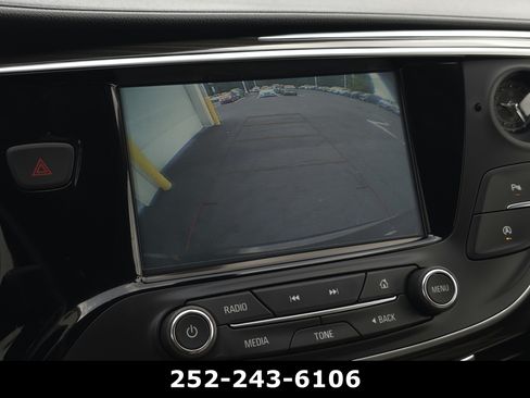 Used 2020 Buick Envision Essence FWD image 21