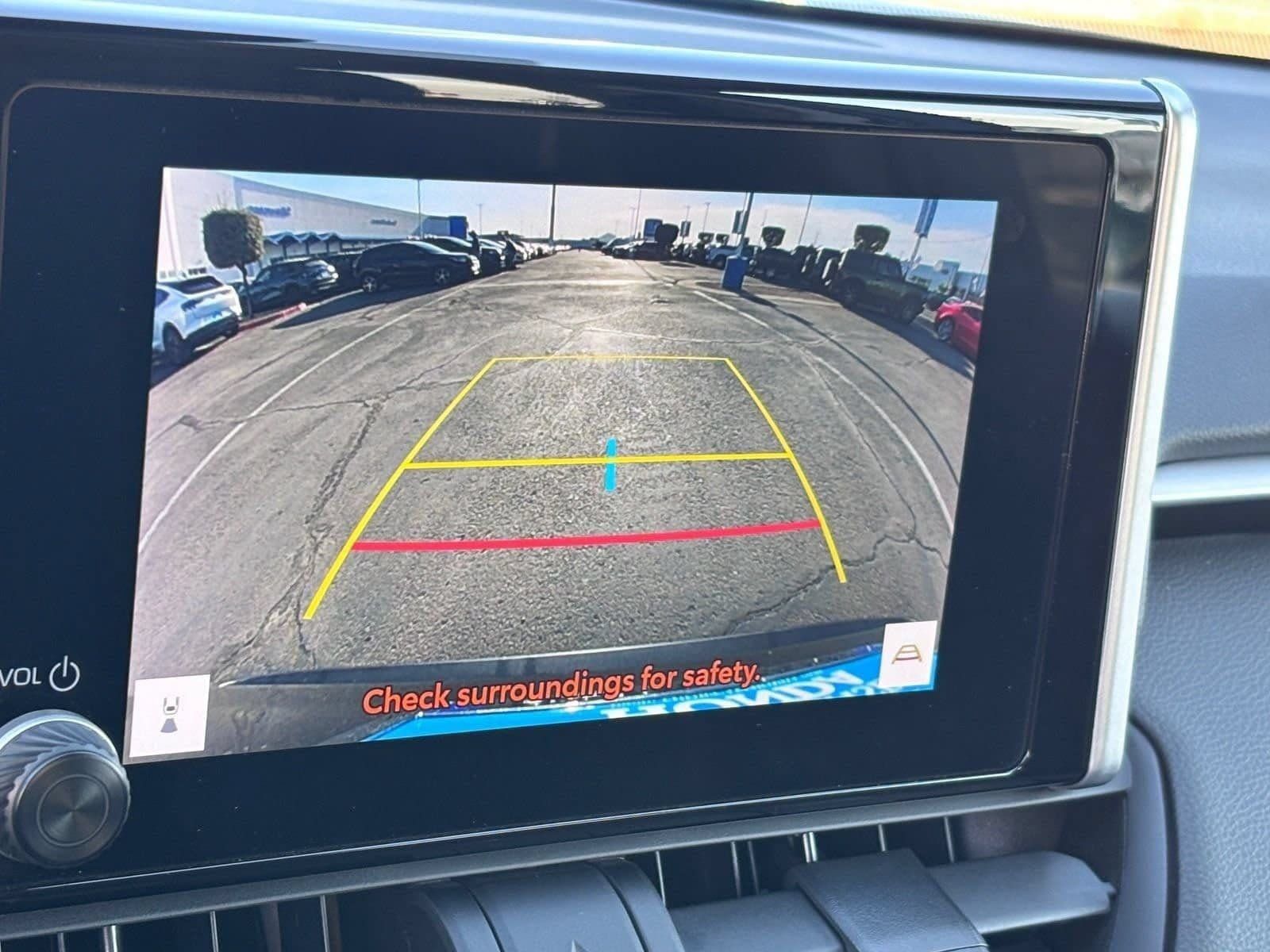 Used 2024 Toyota RAV4 LE FWD image 31