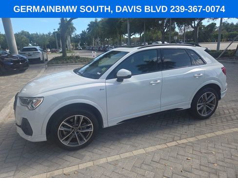 Used 2023 Audi Q3 2.0T Premium Plus image 2
