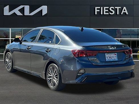 Used 2022 Kia Forte GT-Line w/ GT-Line Premium Package image 3