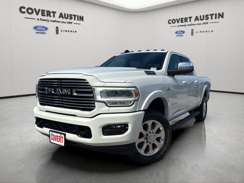 Used 2019 RAM 2500 Laramie AWD/4WD image 2