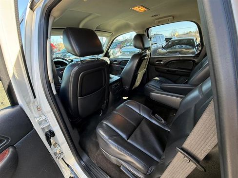 Used 2013 GMC Yukon SLT w/ SLT-2 Equipment Package image 20