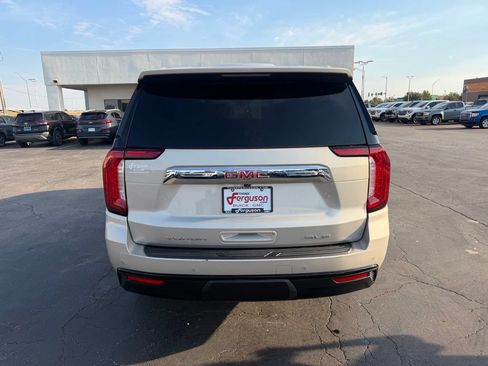 Used 2022 GMC Yukon SLE AWD/4WD image 13