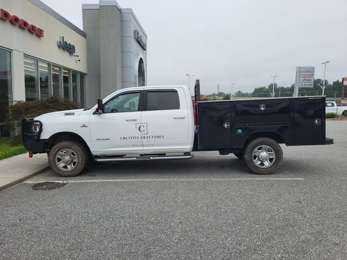 Used 2022 RAM 2500 Big Horn AWD/4WD image 8