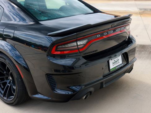 Used 2022 Dodge Charger Scat Pack RWD image 40