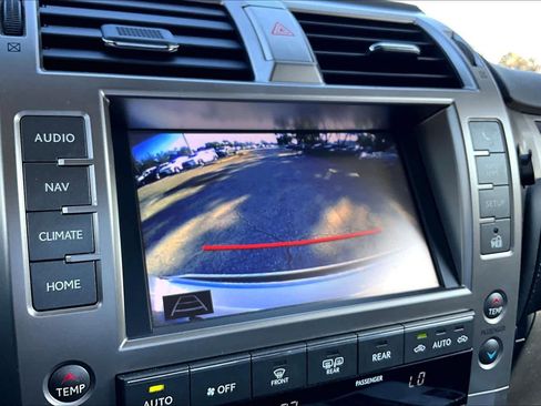 Used 2016 Lexus GX 460 Luxury image 24