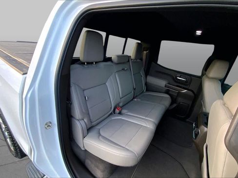 Used 2020 GMC Sierra 1500 SLT w/ SLT Premium Package AWD/4WD image 19