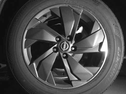 Used 2025 Nissan Rogue SV image 14