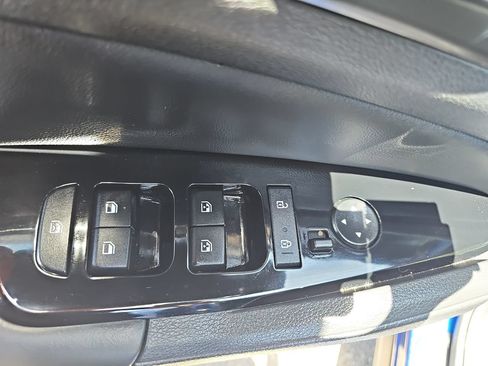 Used 2025 Kia Sportage EX FWD image 27