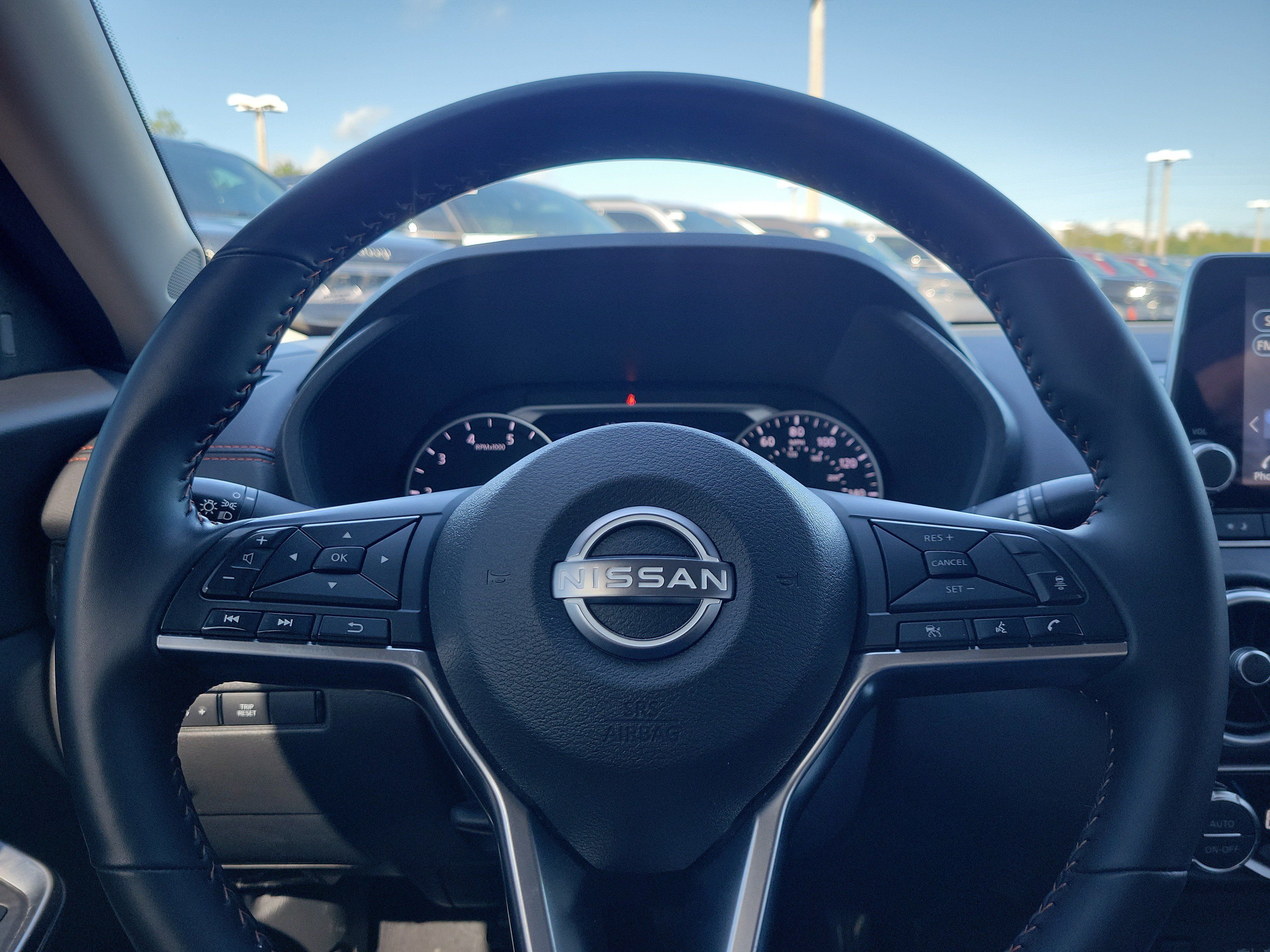Used 2025 Nissan Sentra SR w/ Midnight Edition FWD image 29