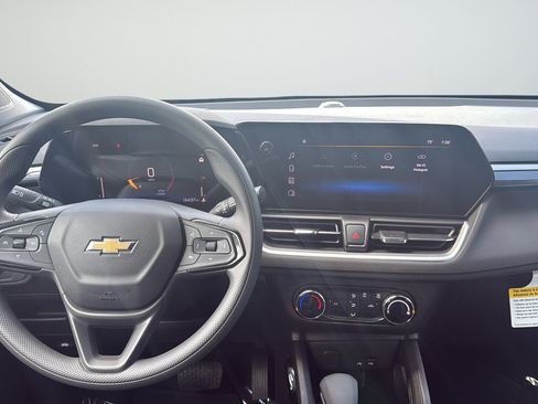 Certified 2026 Chevrolet TrailBlazer LS FWD image 12