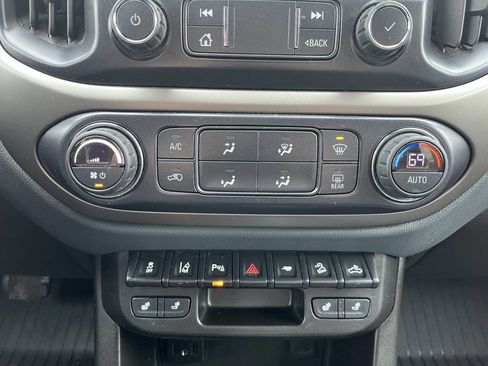 Used 2021 Chevrolet Colorado Z71 w/ Safety Package image 22