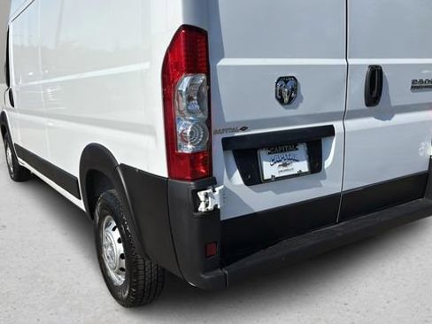 Used 2025 RAM ProMaster 2500 w/ Convenience Group FWD image 37
