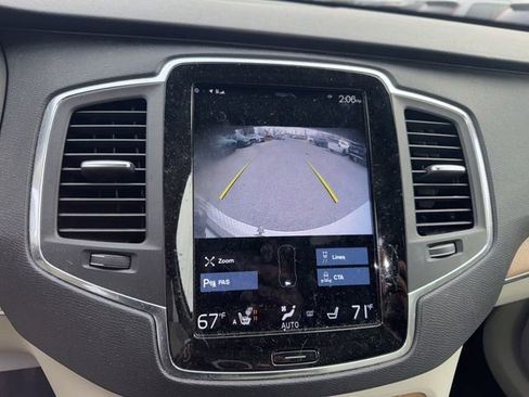 Used 2021 Volvo XC90 T6 Momentum image 19