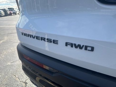 New 2026 Chevrolet Traverse LT w/ Midnight/Sport Edition image 16