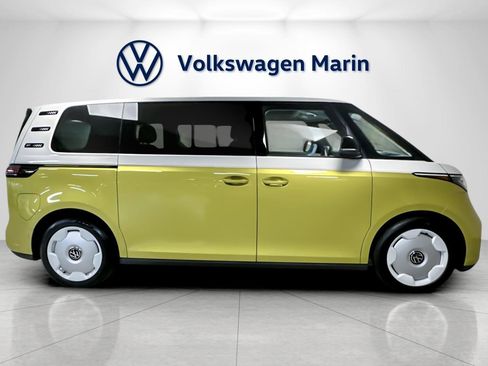 New 2025 Volkswagen ID. Buzz 1st Edition image 6