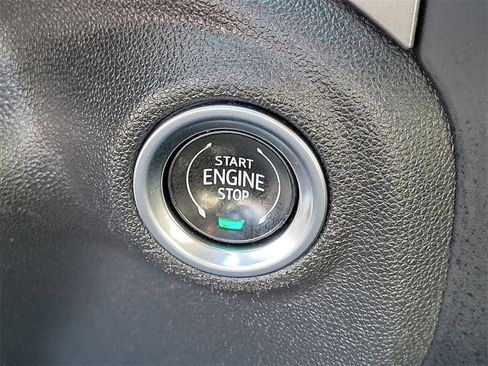 Used 2021 Chevrolet Silverado 1500 LT image 16