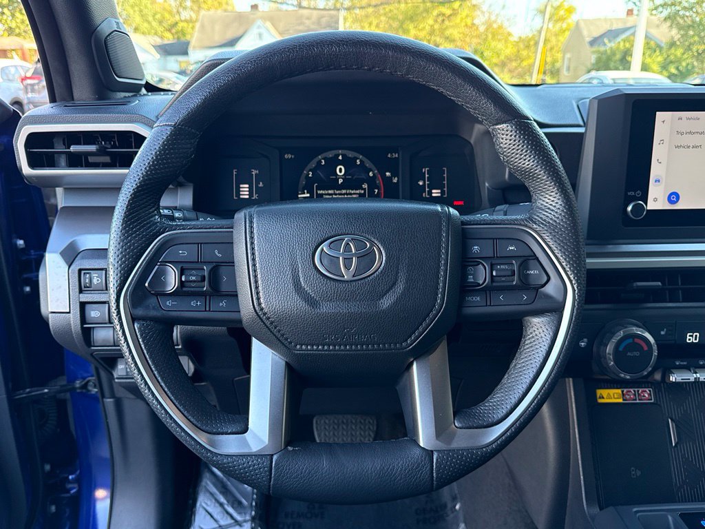 Used 2024 Toyota Tacoma SR5 AWD/4WD image 34