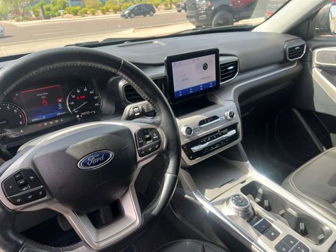 Used 2023 Ford Explorer XLT w/ Equipment Group 202A RWD image 21
