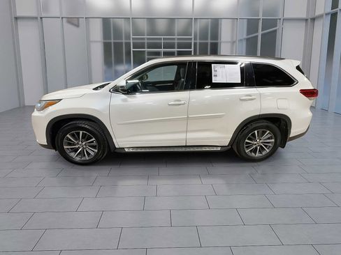 Used 2017 Toyota Highlander XLE w/ Protection Package #3 image 5