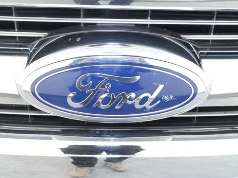 Used 2017 Ford F150 Lariat w/ Equipment Group 502A Luxury image 14