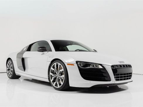 Used 2012 Audi R8 V10 AWD/4WD image 2