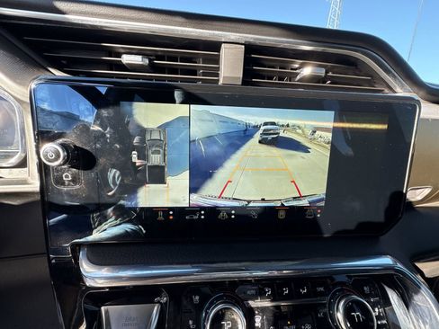 Used 2024 GMC Sierra 1500 Denali w/ Technology Package image 14