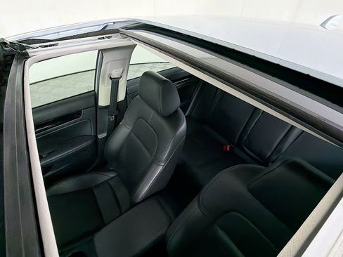 Used 2022 Honda Civic Touring image 15