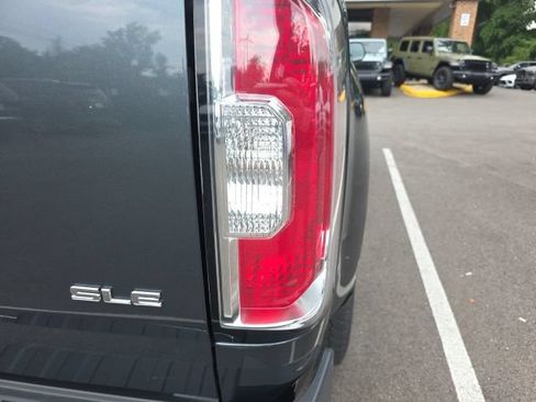 Used 2015 GMC Canyon SLE w/ SLE Convenience Package RWD image 6
