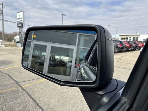 Certified 2021 GMC Sierra 1500 AT4 w/ AT4 Premium Package image 35