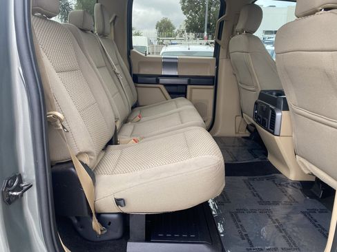 Used 2019 Ford F250 XLT w/ XLT Premium Package image 15