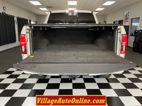 Used 2018 Ford F150 Platinum AWD/4WD image 31