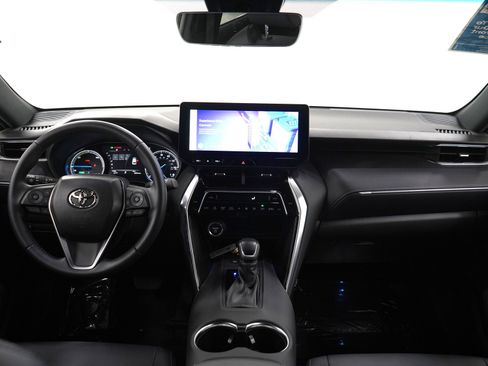 Used 2024 Toyota Venza Nightshade image 13