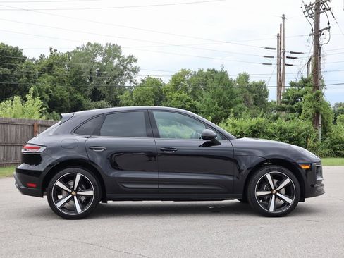 New 2025 Porsche Macan image 9