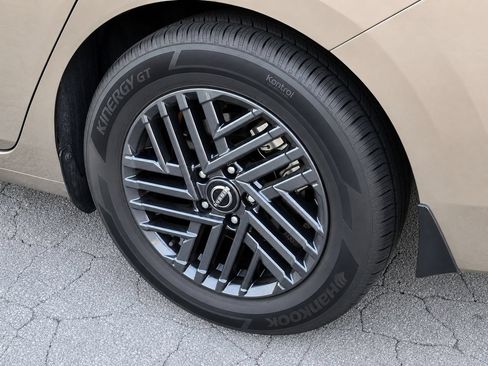 Used 2026 Nissan Sentra SV w/ Floor Mat Package FWD image 9
