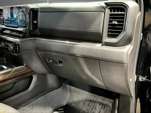 Certified 2024 Chevrolet Silverado 1500 LT Trail Boss w/ Convenience Package II AWD/4WD image 26