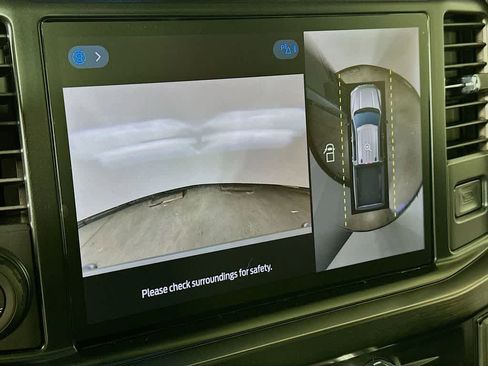 New 2026 Ford F250 Lariat w/ Black Appearance Package image 29