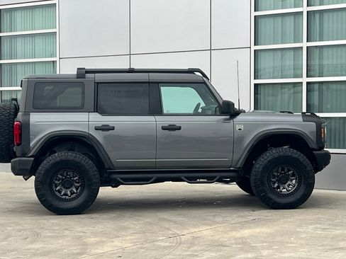 Used 2022 Ford Bronco Big Bend image 3