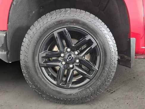 Used 2021 Chevrolet Silverado 1500 LT Trail Boss AWD/4WD image 14