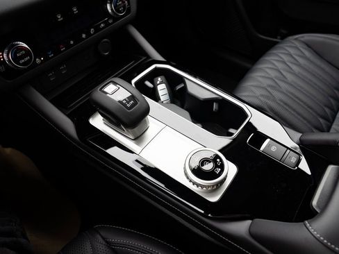 New 2026 Mitsubishi Outlander SEL AWD/4WD image 16