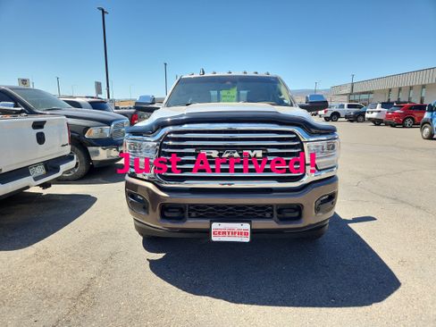 Used 2022 RAM 3500 Limited AWD/4WD image 3