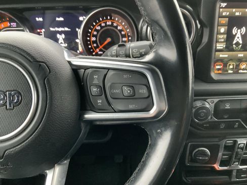 Used 2020 Jeep Wrangler Unlimited Sahara image 31