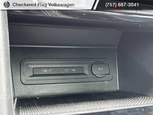 Used 2023 Volkswagen Atlas Cross Sport SEL R-Line AWD/4WD image 44
