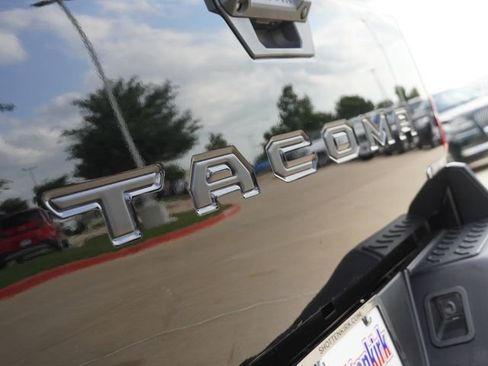 Used 2024 Toyota Tacoma 4x4 Double Cab Hybrid image 12